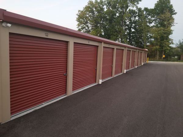 Exit 2 Storage - 31399 Industrial Parkway