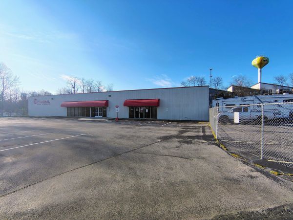 10 Federal Storage - Airport Pkwy - 9951 Airport Parkway