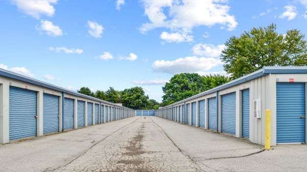 Southside Self Storage - 1340 Conant Street