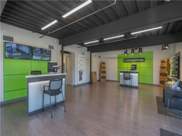Extra Space Storage - 8777 - Orlando - Woodland Lakes Dr - 342 Woodland Lake Drive