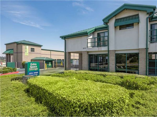 Extra Space Storage - 1149 - San Ramon - Deerwood Pl - 300 Deerwood Road