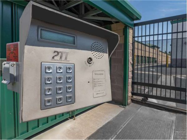 Extra Space Storage - 1149 - San Ramon - Deerwood Pl - 300 Deerwood Road