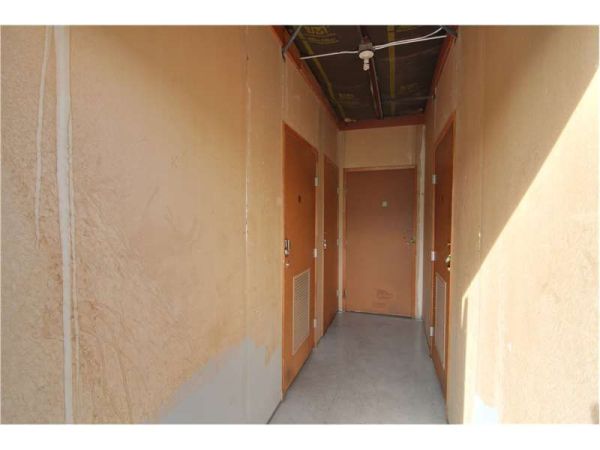 Extra Space Storage - 8311 - Palm Springs - Executive Dr - 2055 Executive Drive