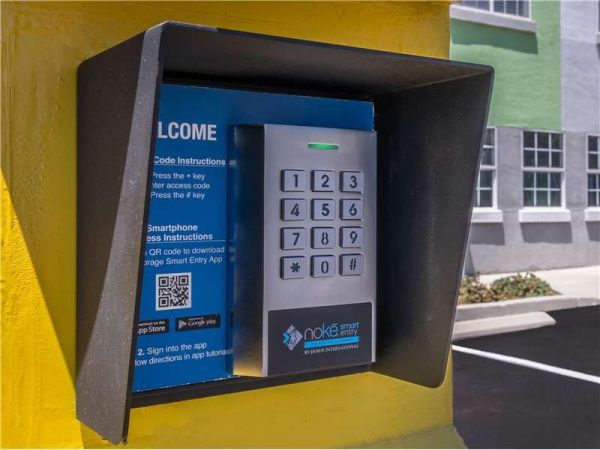 Extra Space Storage - 1674 - Gilroy - Murray Ave - 8900 Murray Avenue