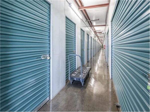 Extra Space Storage - 1674 - Gilroy - Murray Ave - 8900 Murray Avenue