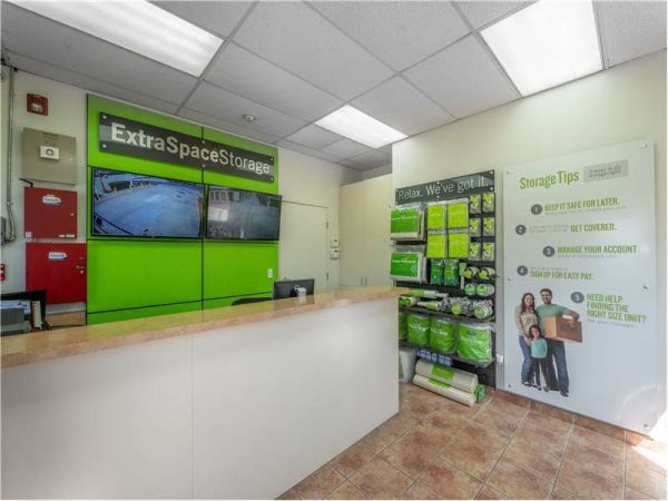 Extra Space Storage - 8638 - Gilroy - Forest Street - 8585 Forest Street