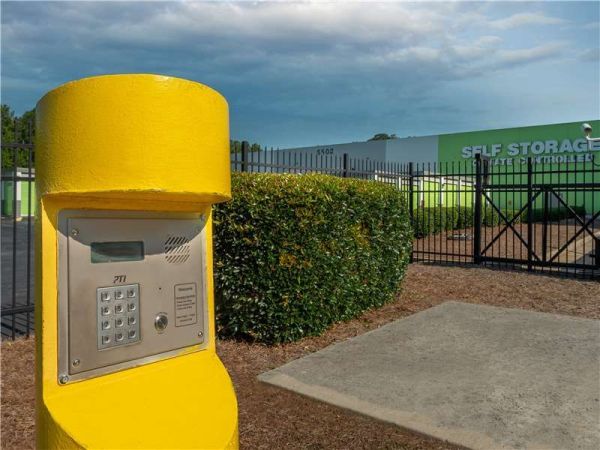 Extra Space Storage - 8179 - Stone Mountain - Memorial Dr - 5502 Memorial Drive