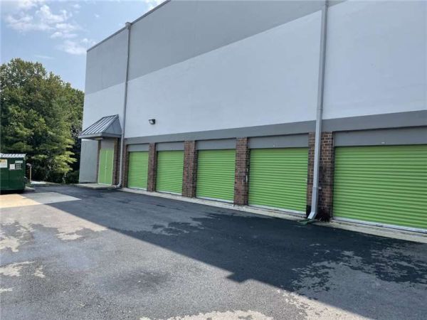 Extra Space Storage - 8523 - Kensington - Nicholson Court - 4950 Nicholson Court