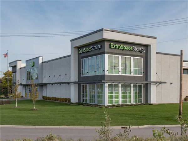 Extra Space Storage - 8646 - St. Louis Park - Hwy 7 - 5051 Minnesota 7