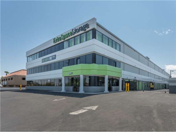 Extra Space Storage - 0529 - Las Vegas - W Charleston Blvd - 5801 West Charleston Boulevard