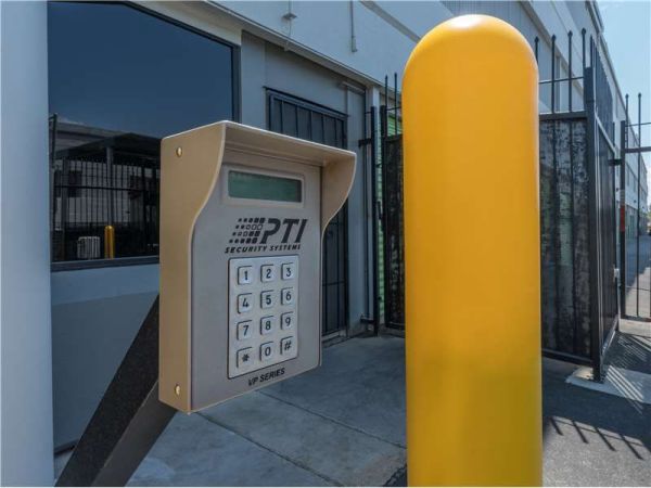 Extra Space Storage - 0529 - Las Vegas - W Charleston Blvd - 5801 West Charleston Boulevard