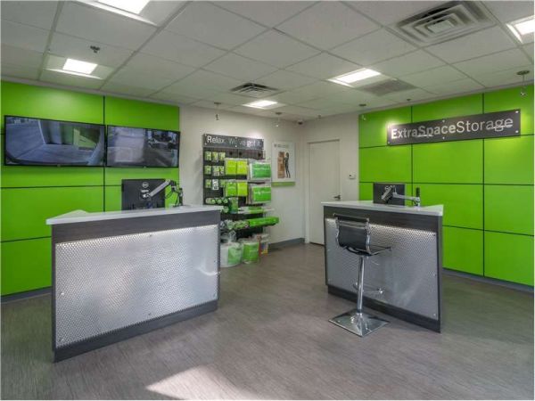Extra Space Storage - 1737 - Las Vegas - Bonanza Rd - 4851 East Bonanza Road
