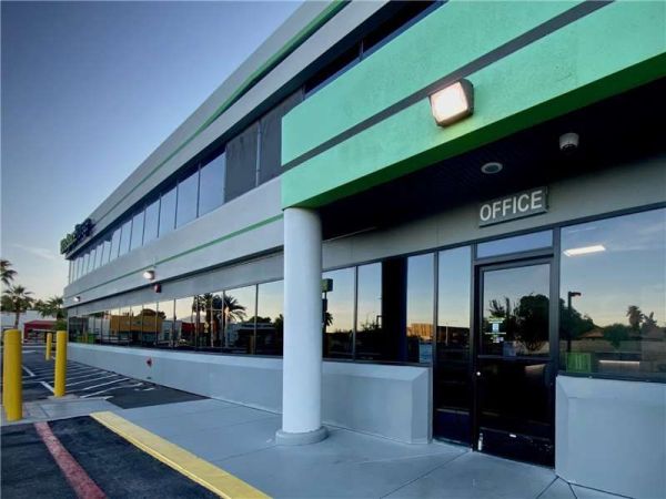 Extra Space Storage - 1737 - Las Vegas - Bonanza Rd - 4851 East Bonanza Road