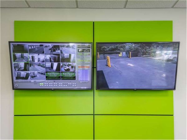 Extra Space Storage - 1054 - Metuchen - Bridge St - 60 Bridge Street
