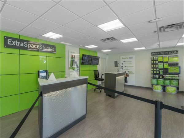 Extra Space Storage - 0674 - Hauppauge - Old Willets Path - 730 Old Willets Path
