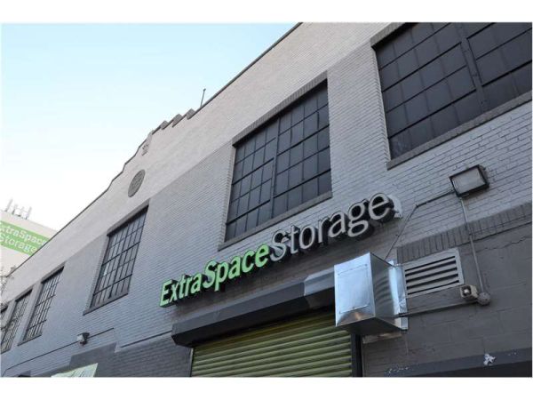 Extra Space Storage - 8882 - Bronx - Jerome Ave - 2165 Jerome Avenue