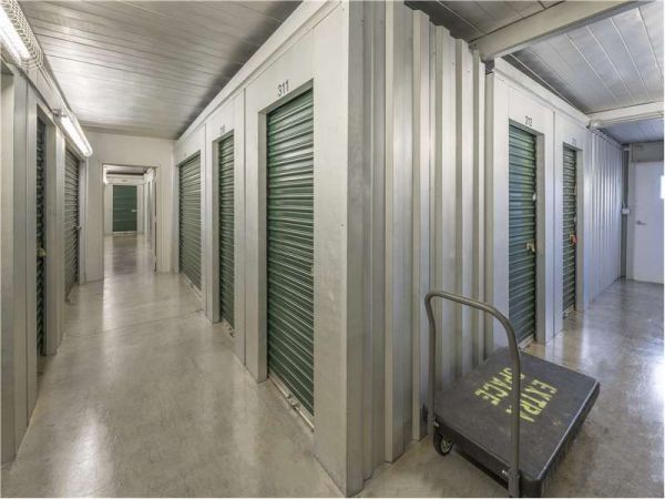 Extra Space Storage - 1722 - Hickory - 18th Street NE - 1108 18th Street Northeast