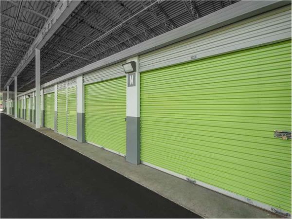 Extra Space Storage - 0741 - Johnston - Hartford Ave - 1640 Hartford Avenue