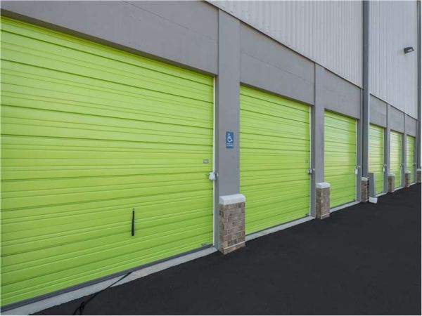Extra Space Storage - 7132 - Knoxville - Western Ave - 2072 Western Avenue