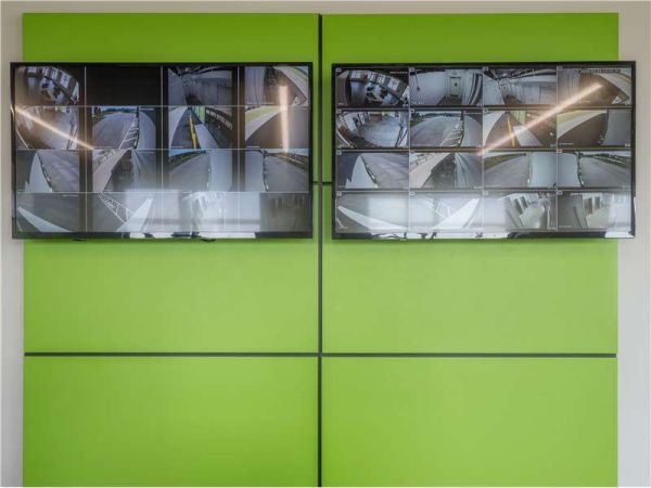 Extra Space Storage - 7132 - Knoxville - Western Ave - 2072 Western Avenue