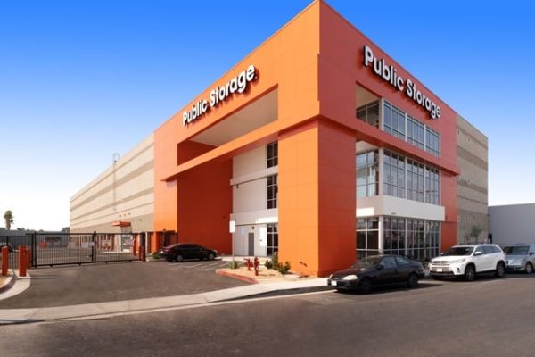Public Storage - North Hollywood - 12610 Raymer Street - 12610 Raymer Street