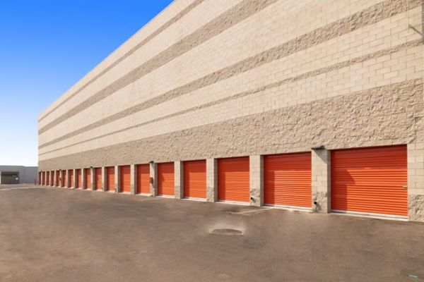 Public Storage - North Hollywood - 12610 Raymer Street - 12610 Raymer Street