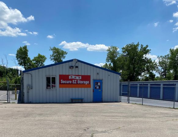 Secure EZ Storage - Middletown - 1590 Oxford State Road