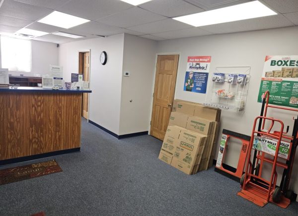 Secure EZ Storage - Middletown - 1590 Oxford State Road