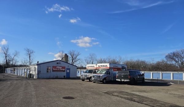 Secure EZ Storage - Middletown - 1590 Oxford State Road