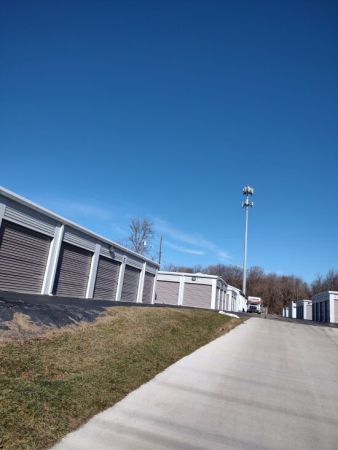 Secure EZ Storage - Forest Park - 1254 West Sharon Road