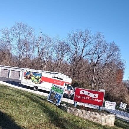 Secure EZ Storage - Forest Park - 1254 West Sharon Road