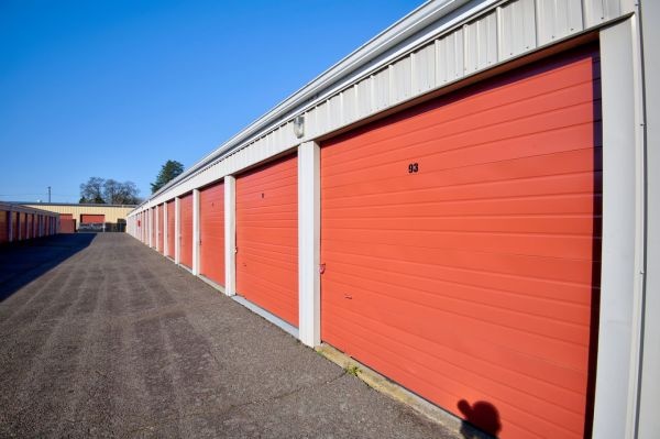 Cherry Avenue Storage - 2680 Cherry Avenue Northeast