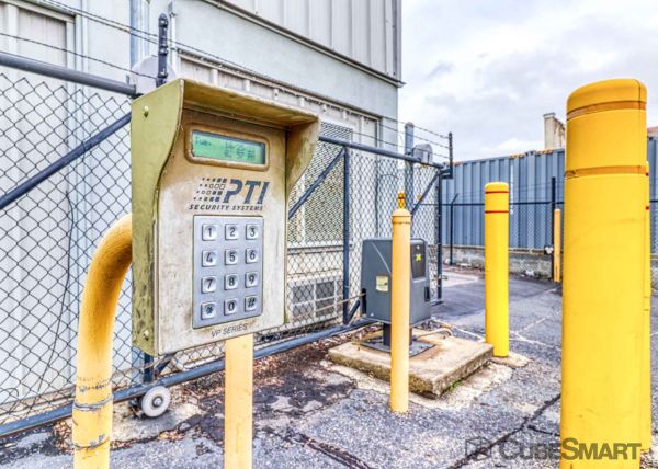 CubeSmart Self Storage - PA Philadelphia Aramingo Ave - 4391 Aramingo Avenue
