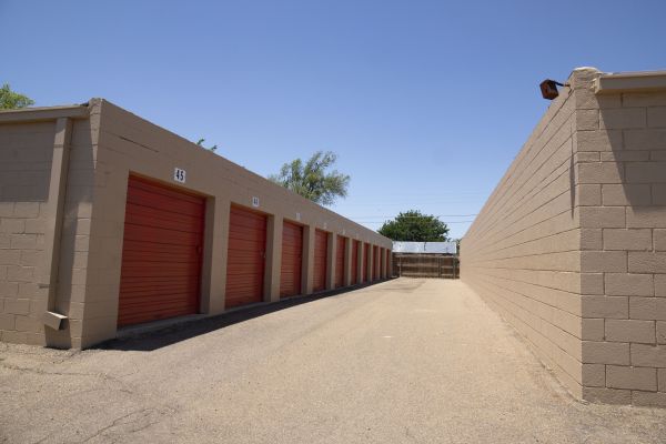 Hudson Storage - 1112 South Hobart Street