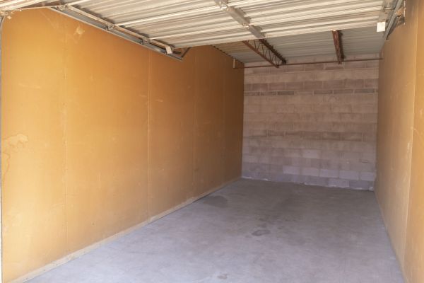 Hudson Storage - 1112 South Hobart Street