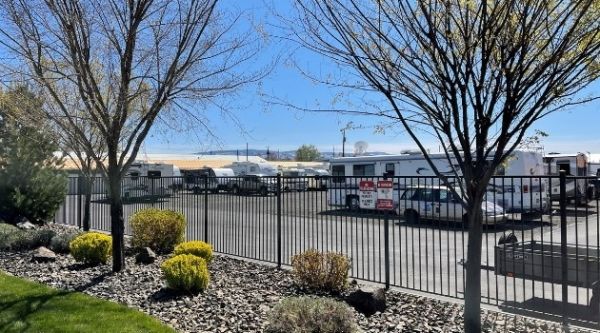 Storage Quest Self Storage - 2340 Melrose St
