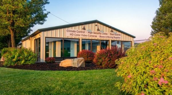 Mill Creek Self Storage - 2932 East Isaacs Avenue