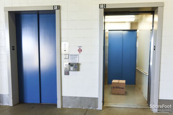West Coast Self-Storage of Vancouver - 501 Southeast 164th Avenue