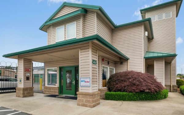 Safeguard Self Storage - Kent - 415 Washington Avenue North