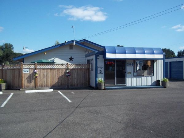 Safe Place Storage - 304 Field Road East