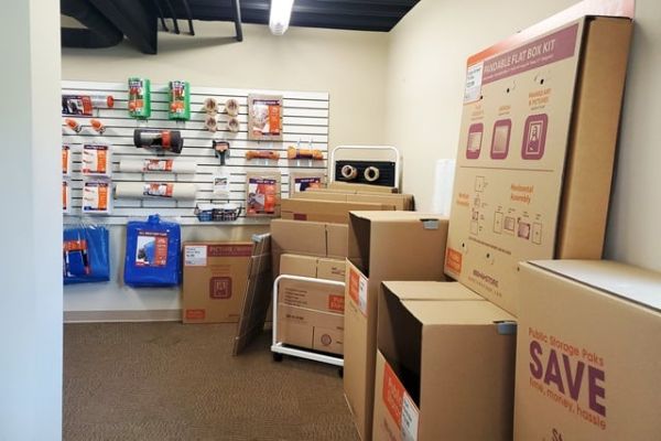 Public Storage - Southampton - 1000 Industrial Blvd - 1000 Industrial Blvd