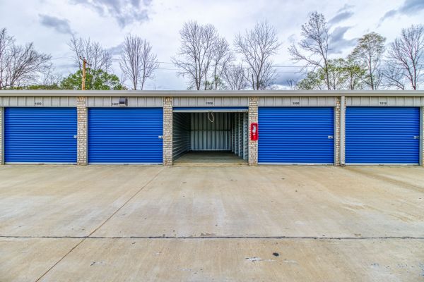 Houston Levee Storage - 240 N Houston Levee Road