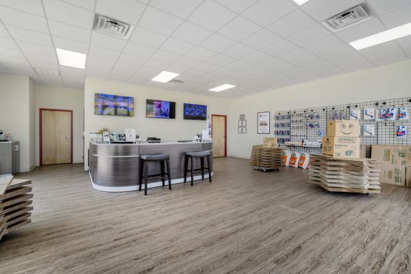 Razor Box Storage - Fort Smith - 8601 Chad Colley Boulevard