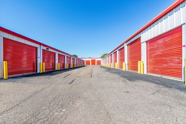 SpareBox Storage - Amarillo - Lawrence Blvd - 6101 Lawrence Boulevard