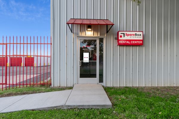 SpareBox Storage - Amarillo - Lawrence Blvd - 6101 Lawrence Boulevard