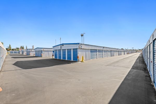 US Storage Centers - Hemet - 1180 North State Street
