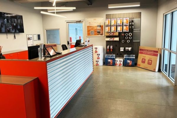 Public Storage - Clifton Heights - 546 E Baltimore Ave - 546 E Baltimore Ave