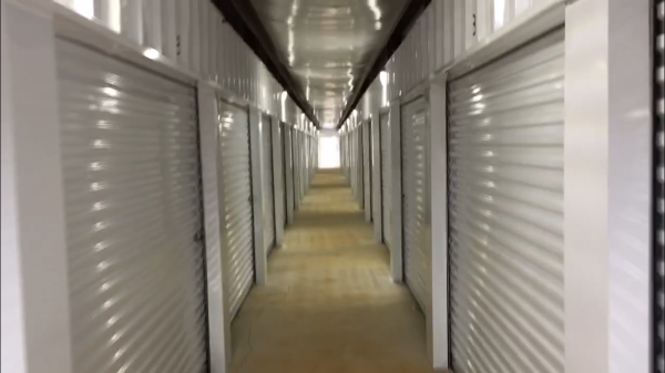 Red Wheel Storage - Climate Control and More - 842 Logan Road