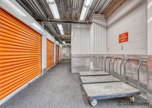 CubeSmart Self Storage - NY Queens Woodside Ave - 33-24 Woodside Avenue