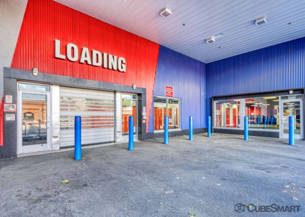 CubeSmart Self Storage - NY Queens Woodside Ave - 33-24 Woodside Avenue